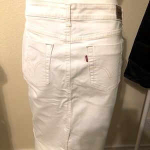 🤍Levi’s jeans white pencil skirt with stretch 10